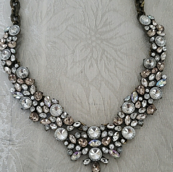 Jewelry - Silver Crystal Cluster Necklace Elegant Jewelry